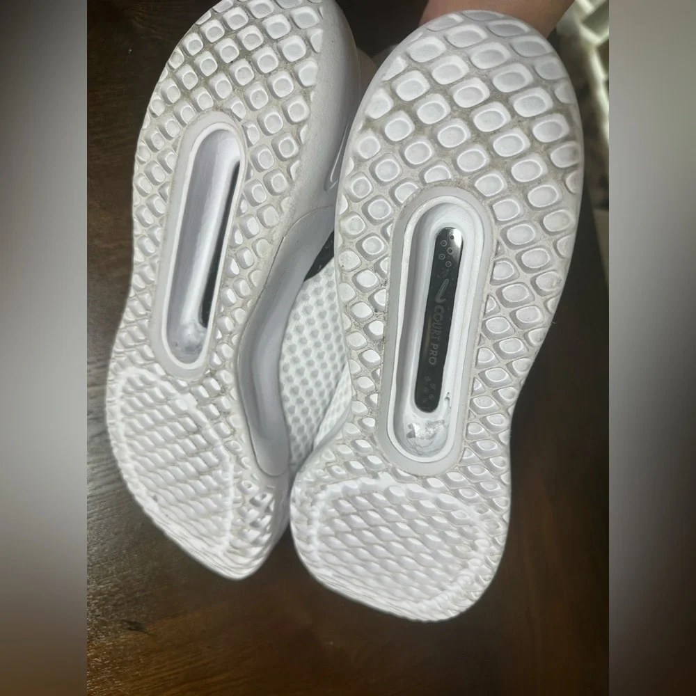 Nike lightweight sneakers