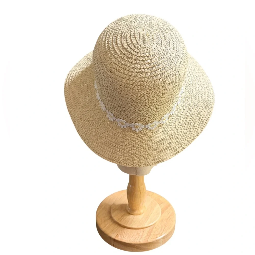 Straw Hat daisy straw