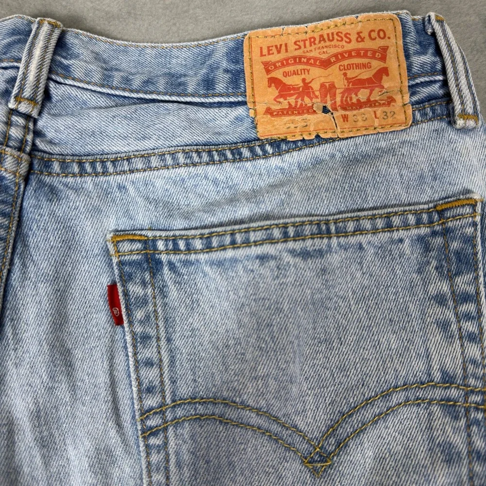 Levi's 505 Jeans Men's 33x32 Light Wash Straight Leg Regular Fit Raw Hem‎