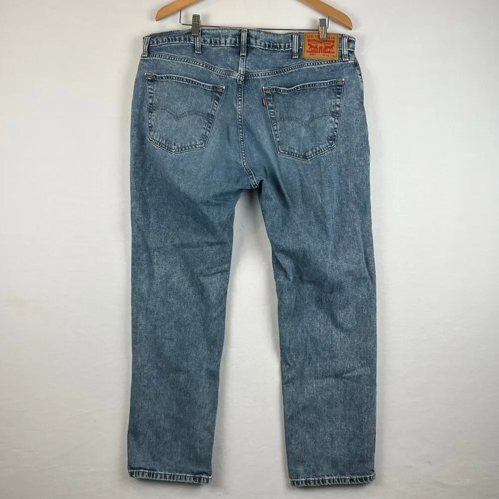Levis levis 559
