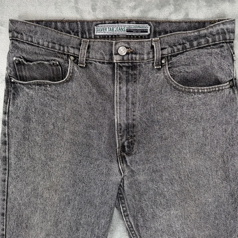 Levis excellent fast