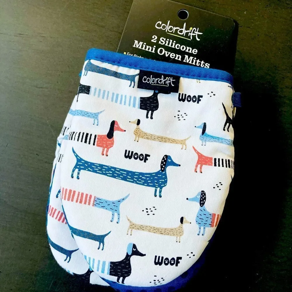 NWT Dachshund Dog Oven Mitts Baking Set
