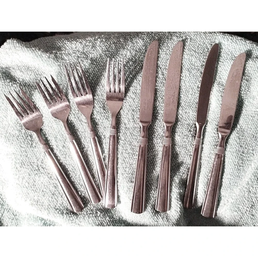 Pfaltzgraff Kenilworth Flatware 2 Forks 2 Salad Forks‎ 4 Table Knives Discont'd