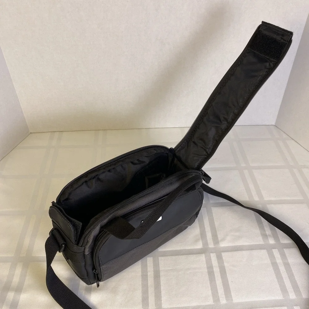 Canon case zippers soft