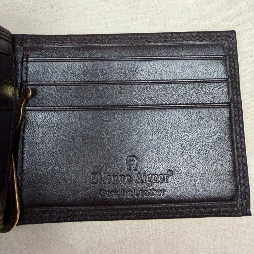 Etienne Aigner timeless functional