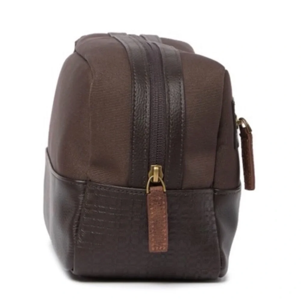 Boconi zip around