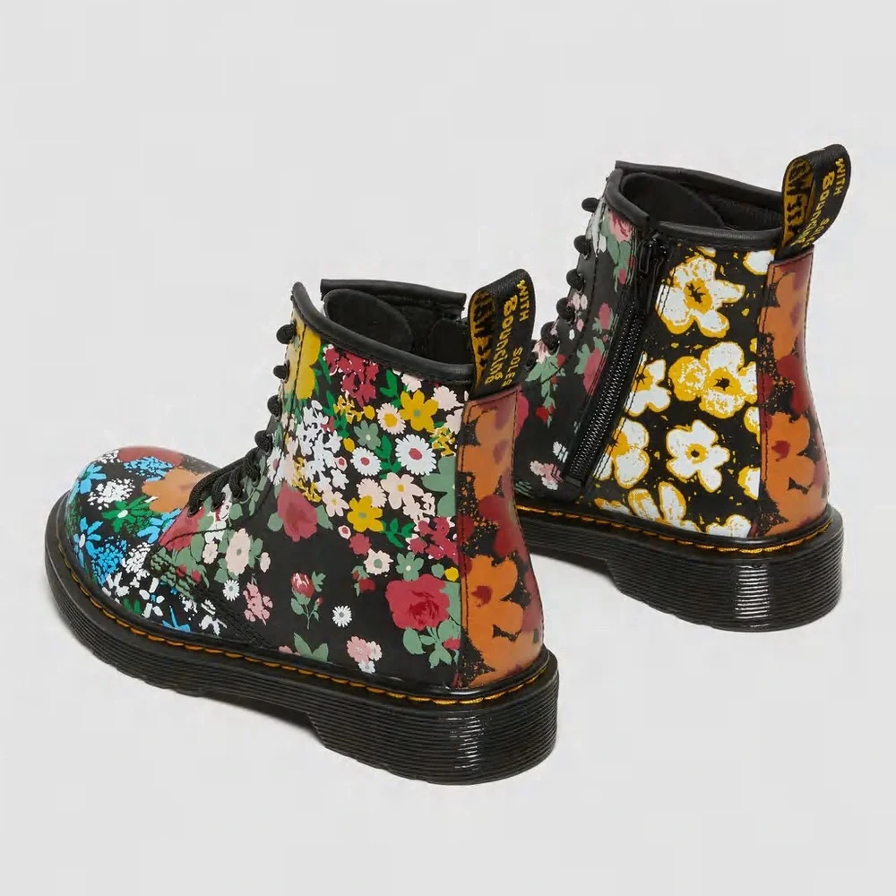 Dr. Martens ships martens