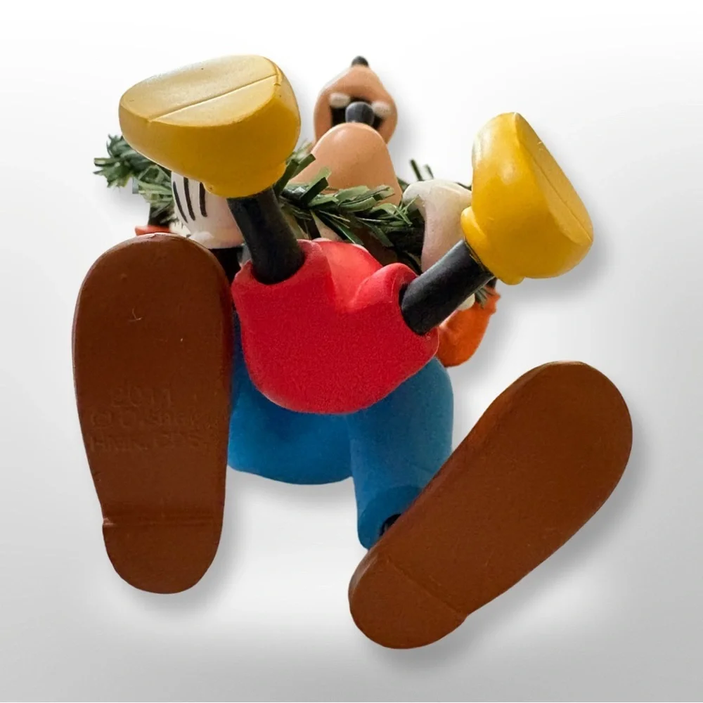 Hallmark mickey goofy