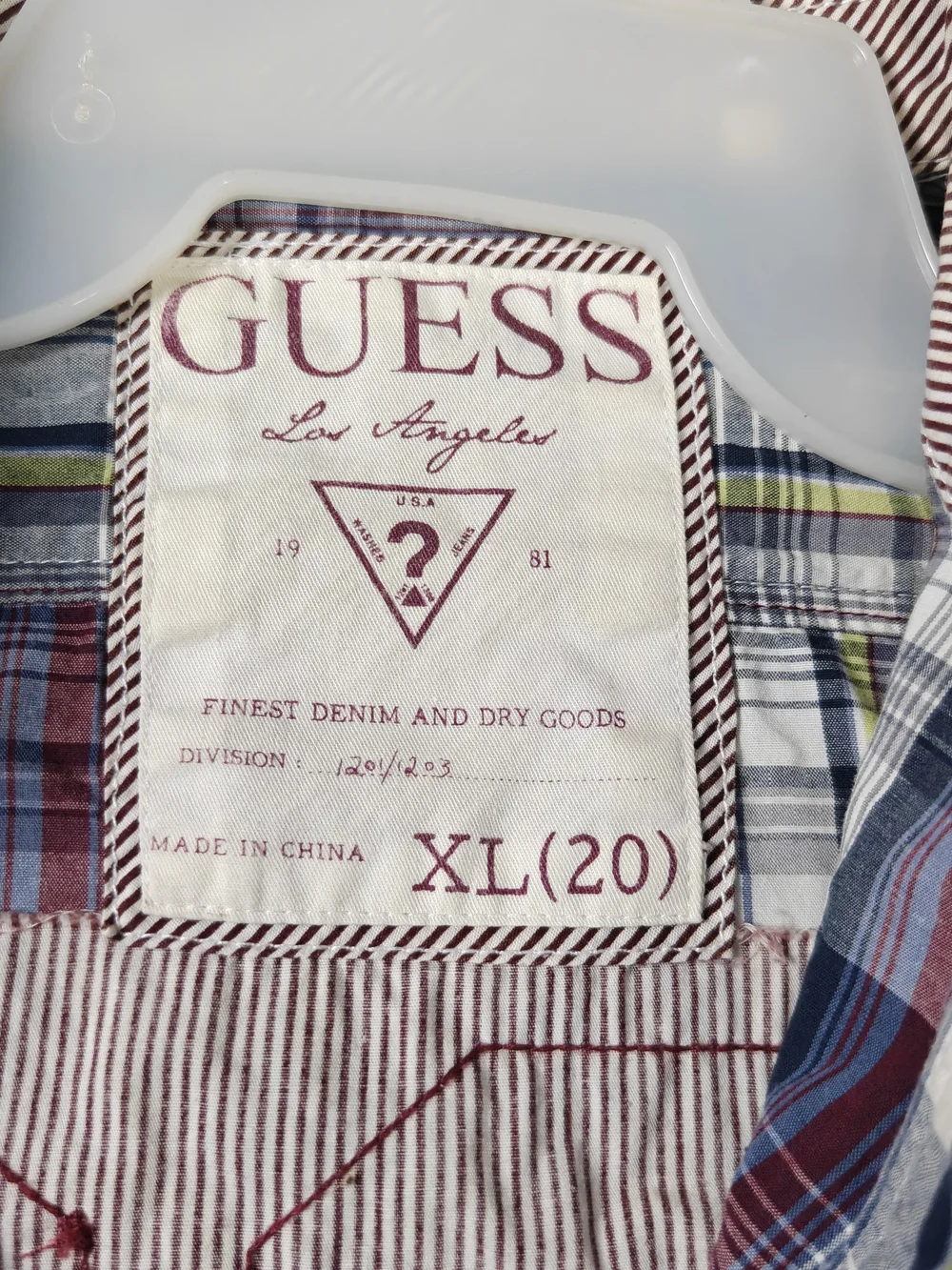 Guess classic plaid