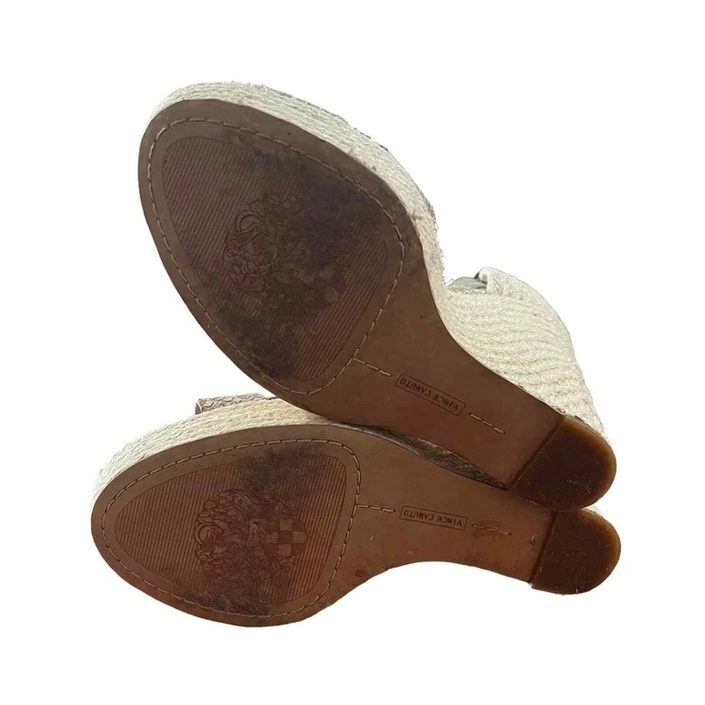Vince Camuto vince camuto