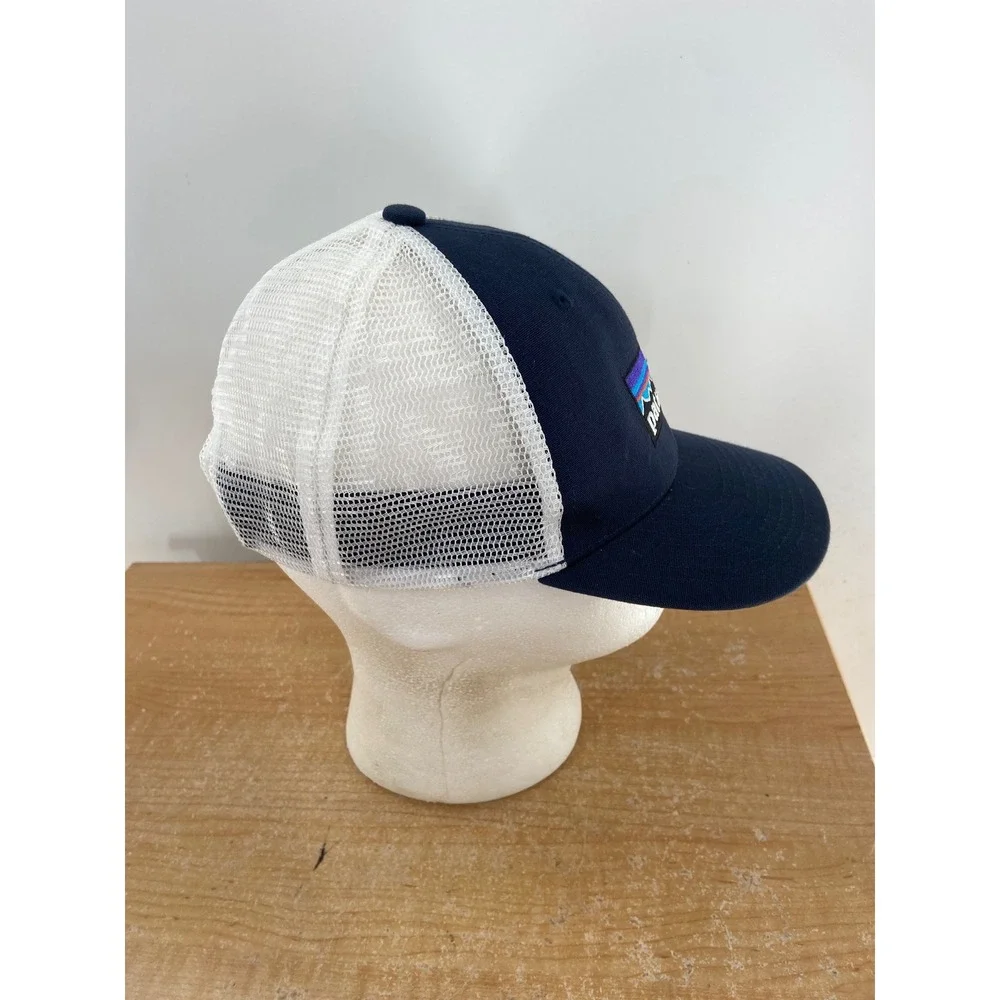 Patagonia P-6 Logo Trucker Hat Navy Blue White Mesh Snapback Cap Adjustable