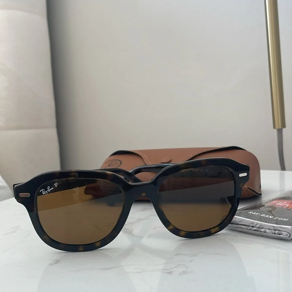 Ray-Ban frame description