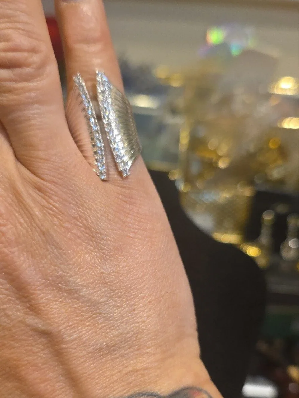 N/A stylish silver