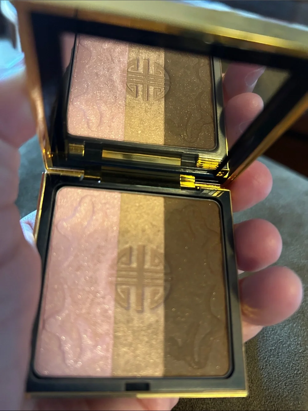 Yves Saint Laurent reflective sleek premium