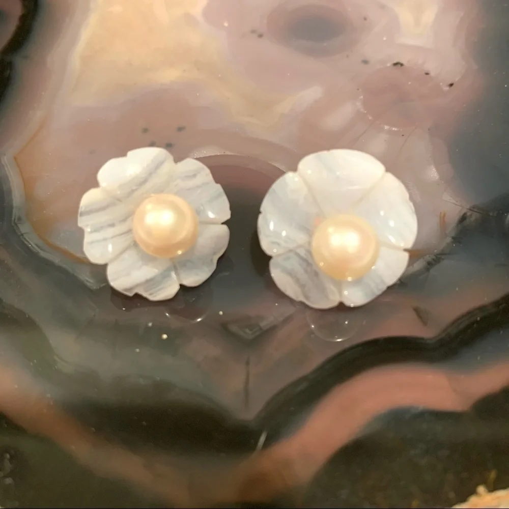 Cultured Pearl Earrings with Flower Agate Jackets