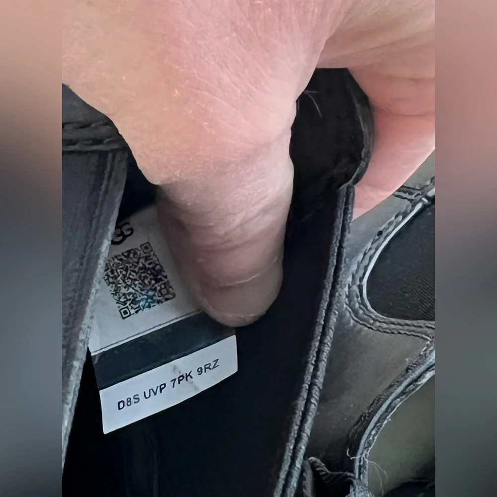 UGG nwob details