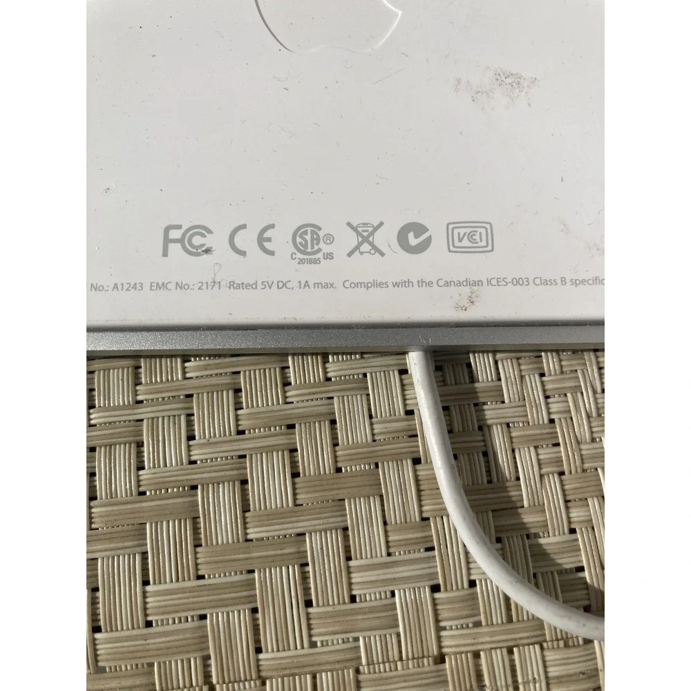Apple genuine wired