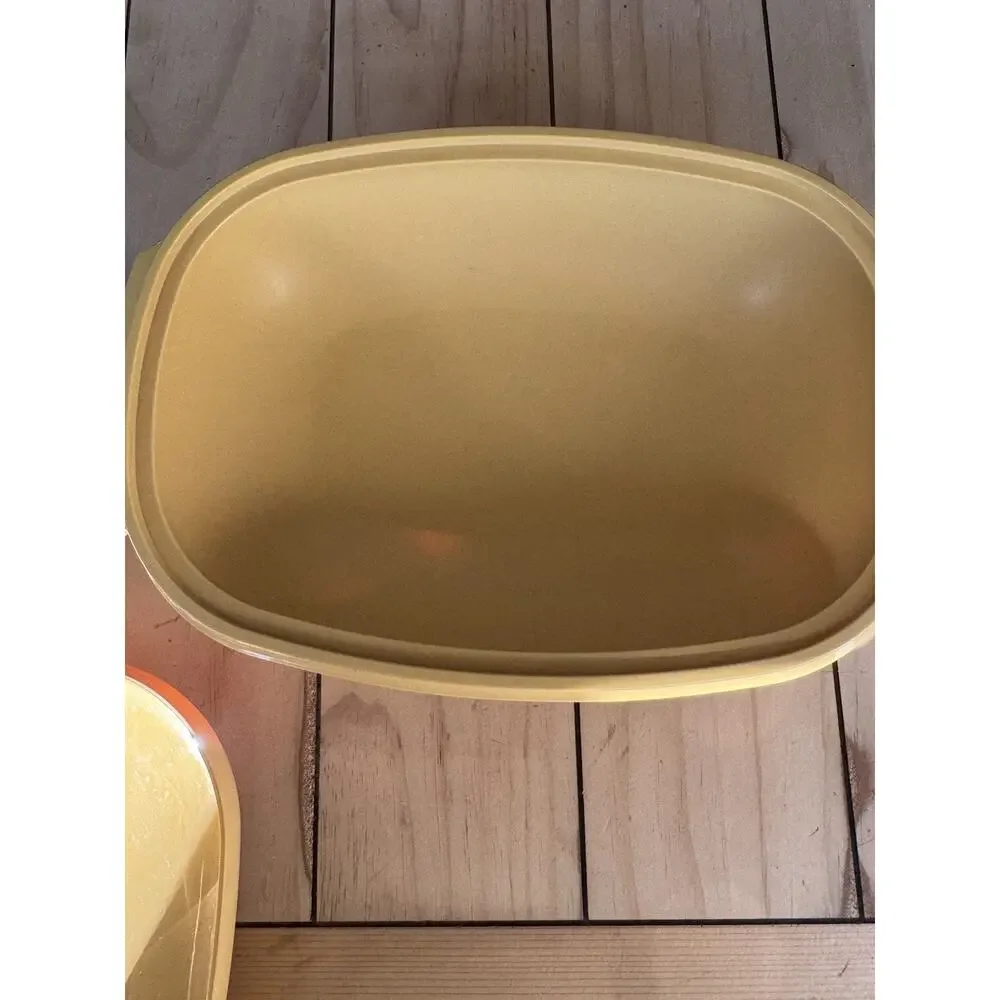 Tupperware this vintage