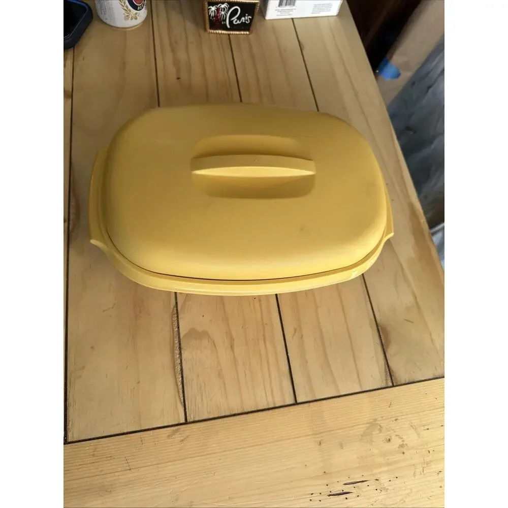 Tupperware this vintage