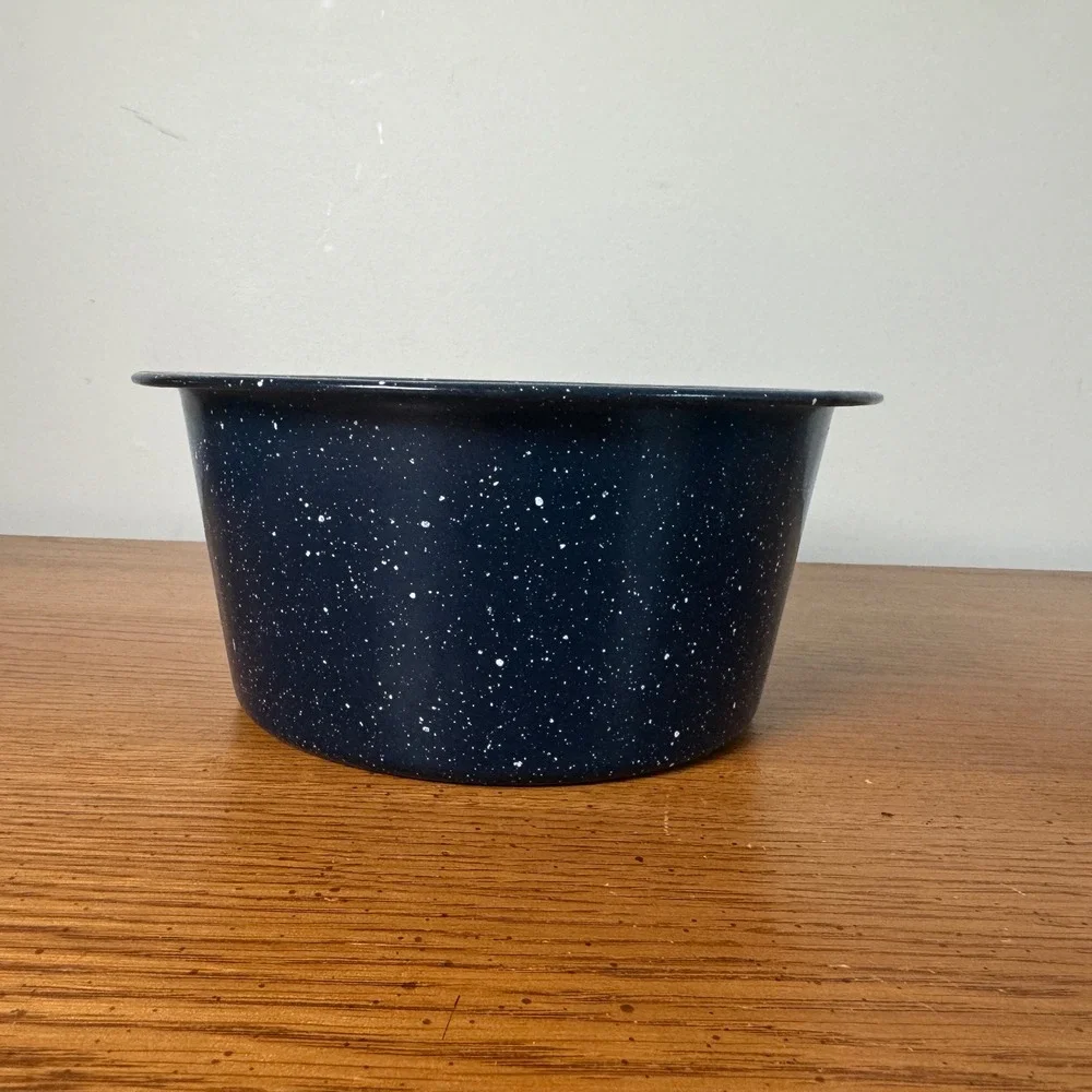 American Vintage pan diameter