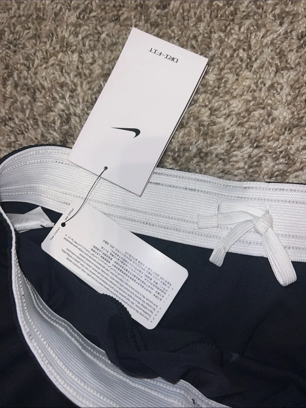 Nike nwt black