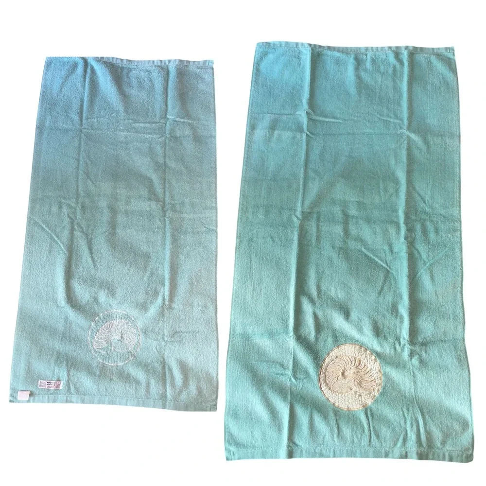 Vintage 1985 Martex Trousseau Nautilus Shell cotton Bath Towel Blue Made in USA