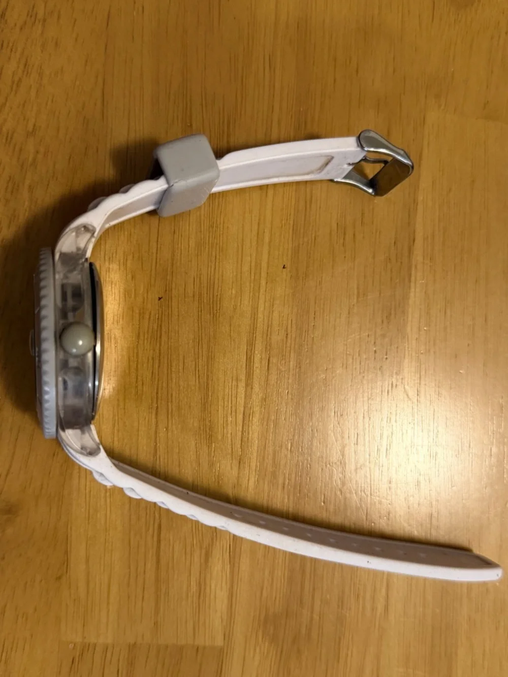 N/A white silicone