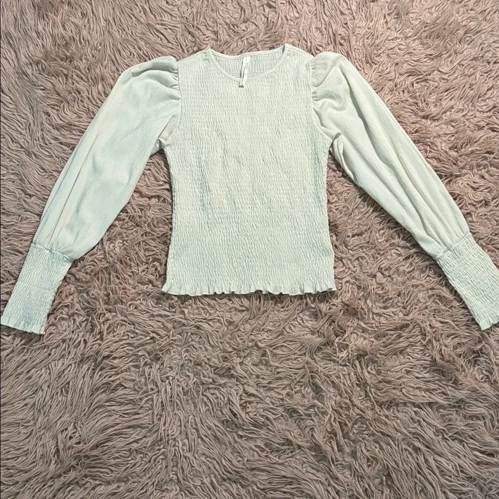 Anthropologie smocked puff