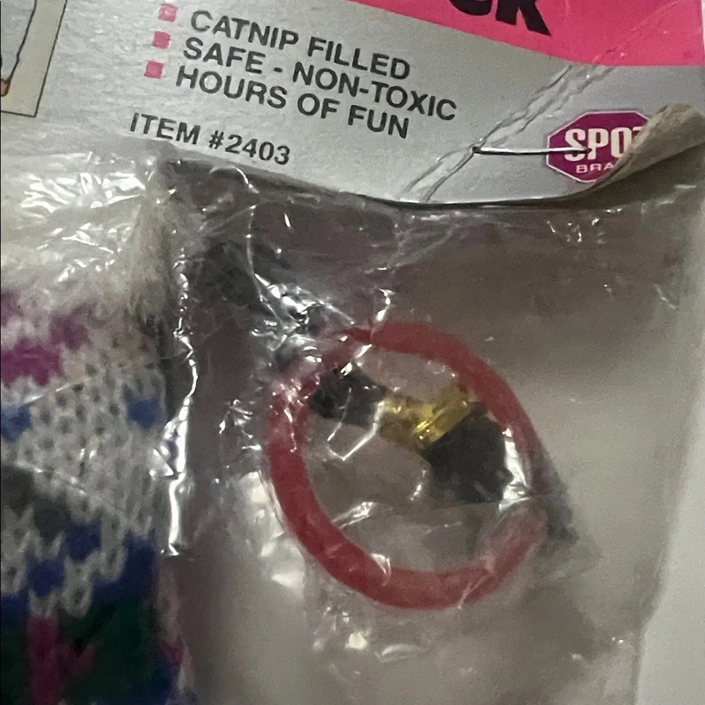 NO BRAND TAG cat toy
