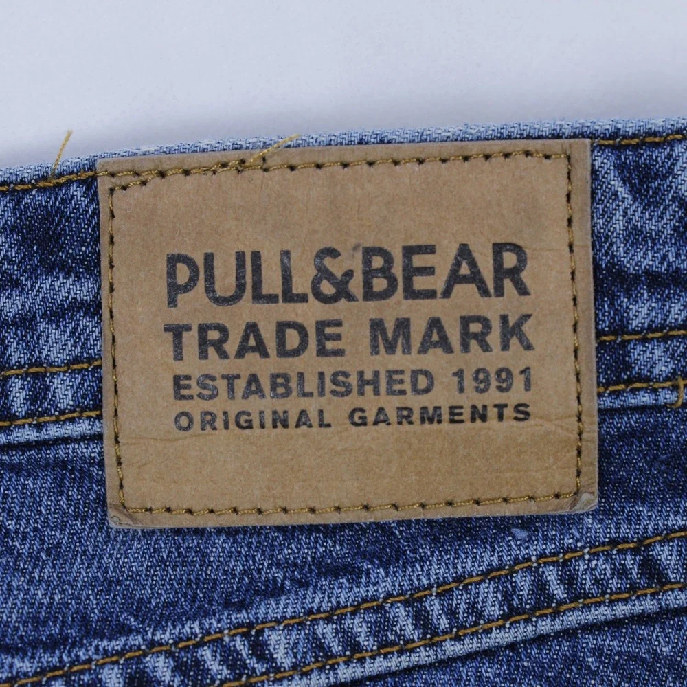Pull&Bear brand pull