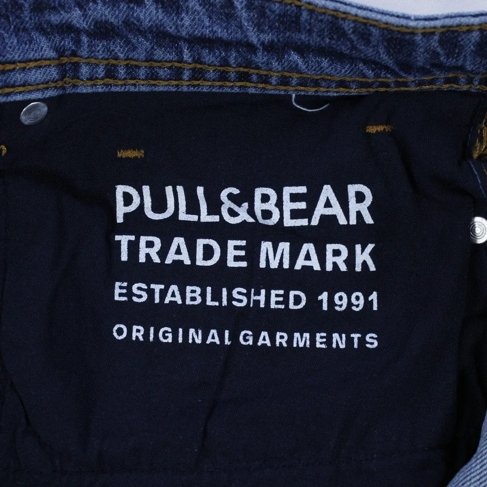 Pull&Bear brand pull