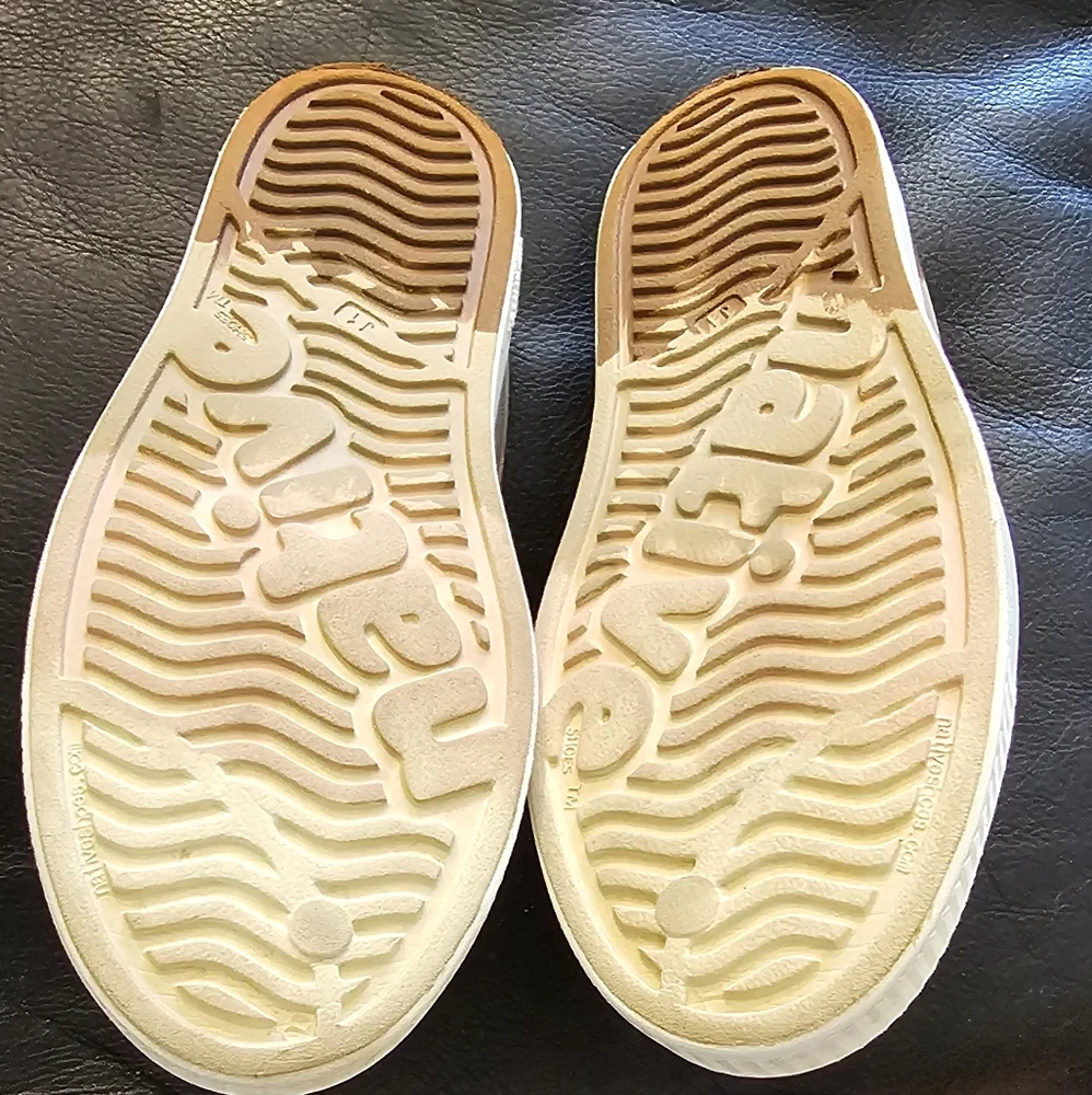 Native Shoes take world