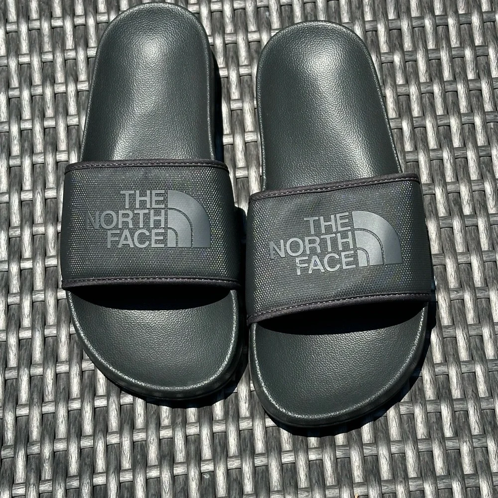 🌹THE NORTH‎ FACE Grey/black Men's Base Camp Slides shoes NWOT
