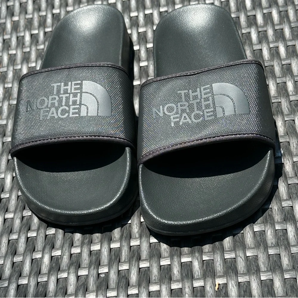🌹THE NORTH‎ FACE Grey/black Men's Base Camp Slides shoes NWOT