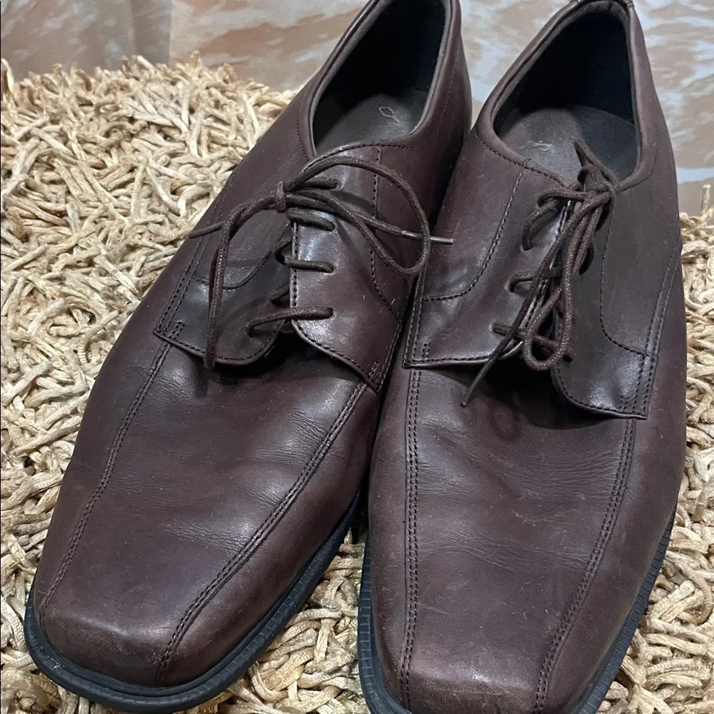 Adiprene by adidas Men's Dark Brown Oxfords