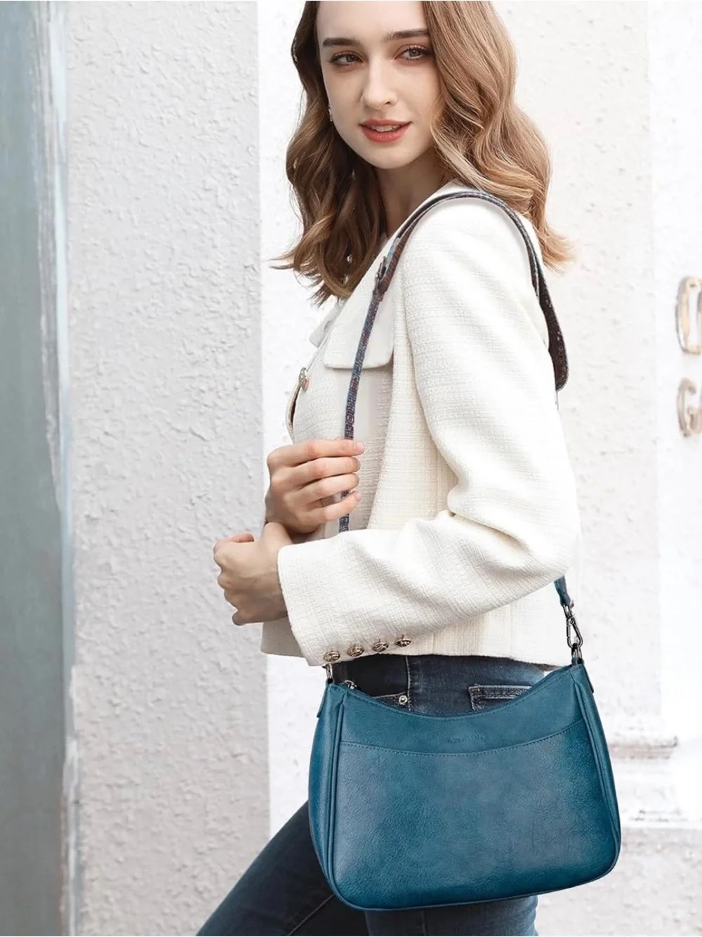 N/A shoulder bag