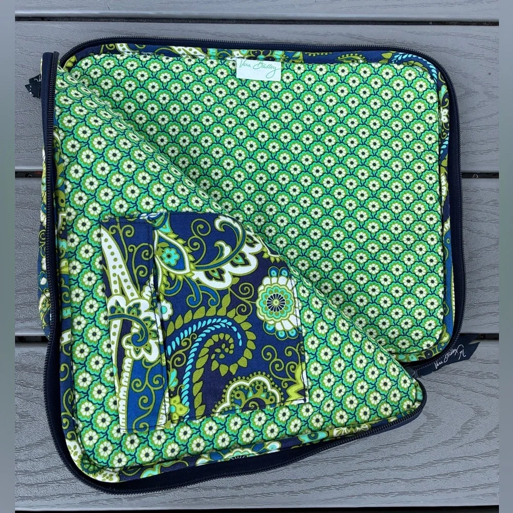 Vera Bradley excellent like