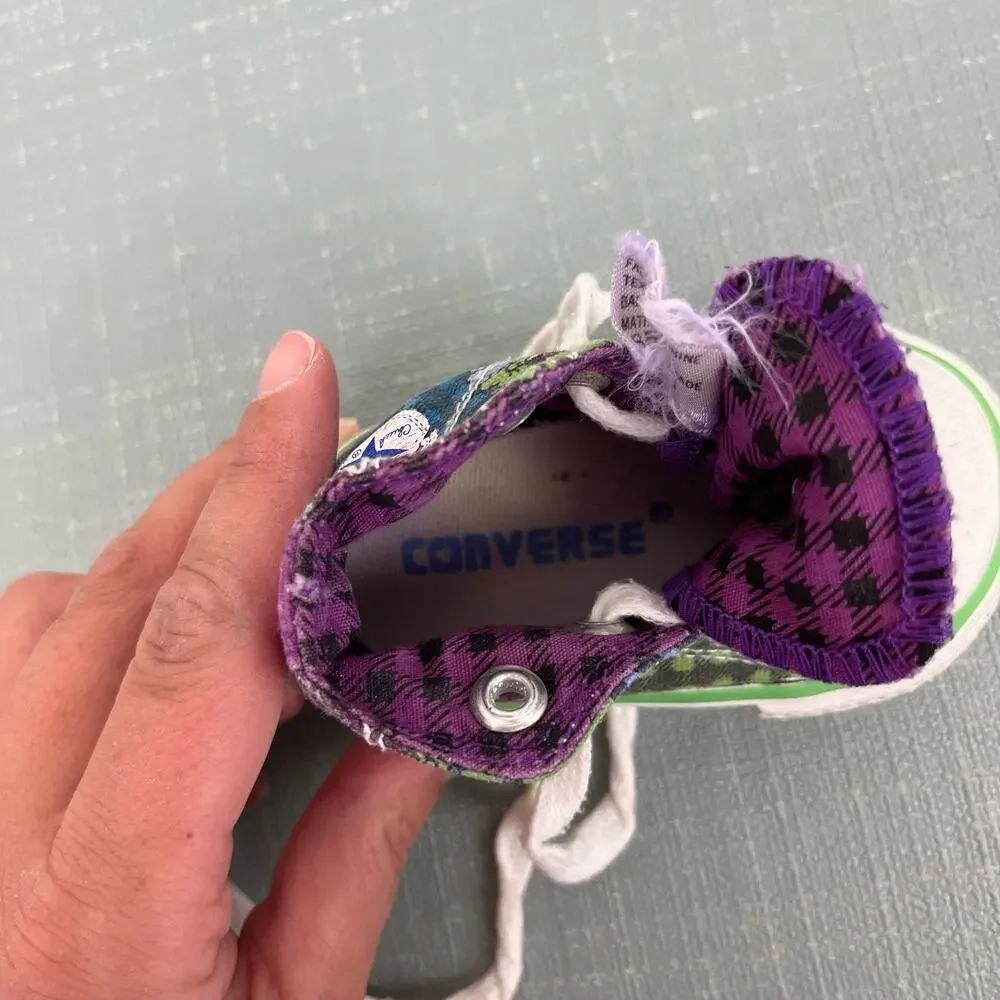 Converse size new