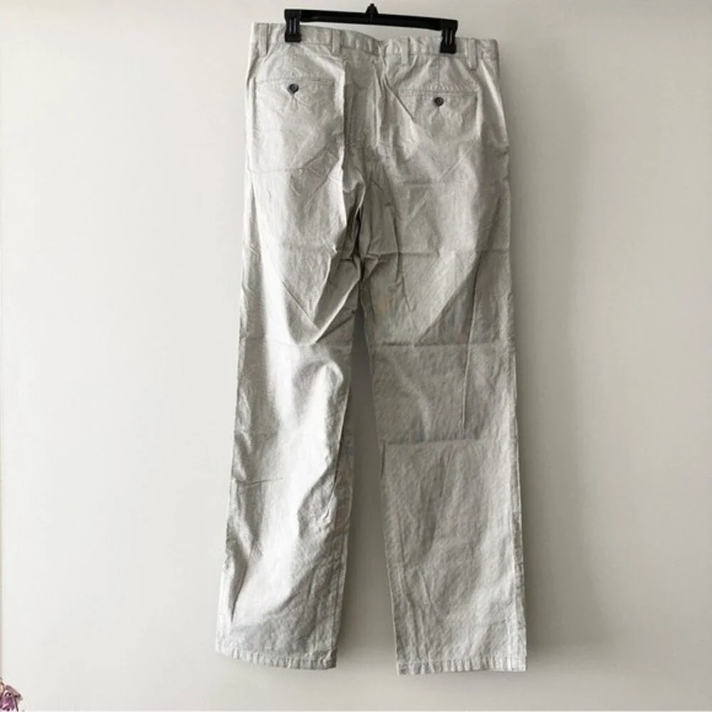 Dockers navy white