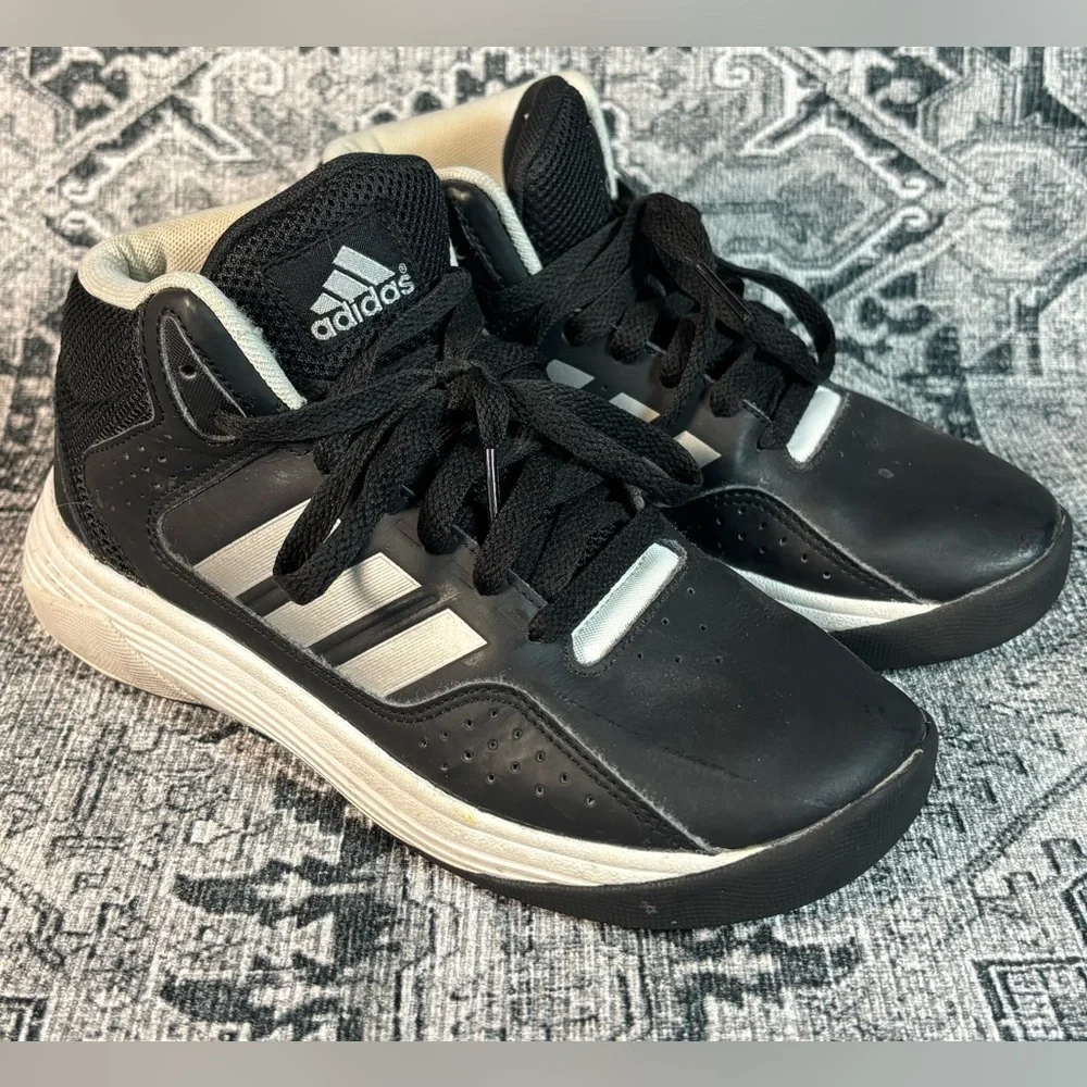 Adidas Kids Black Basketball Tennis Shoes Size 3Y‎