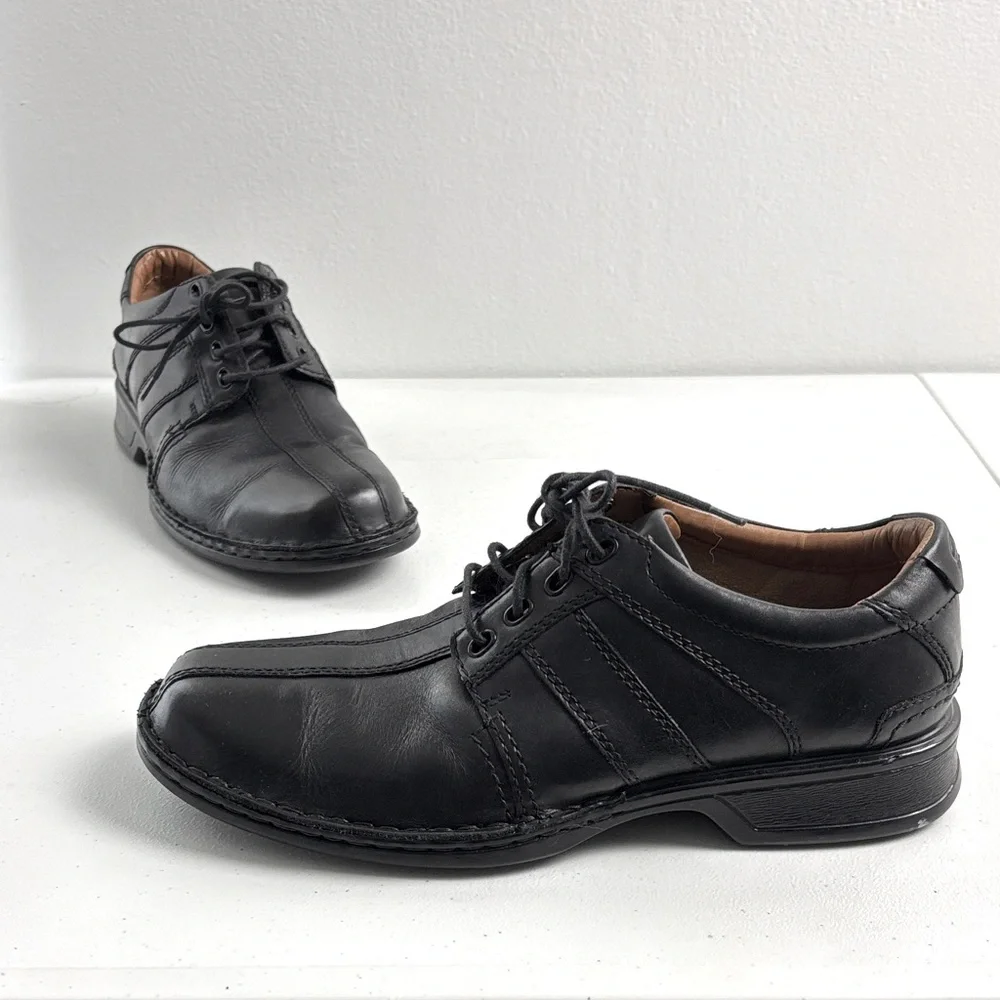 Clarks‎ Men’s 8 Black Leather Oxford Shoes Office  Business Casual Minimalist