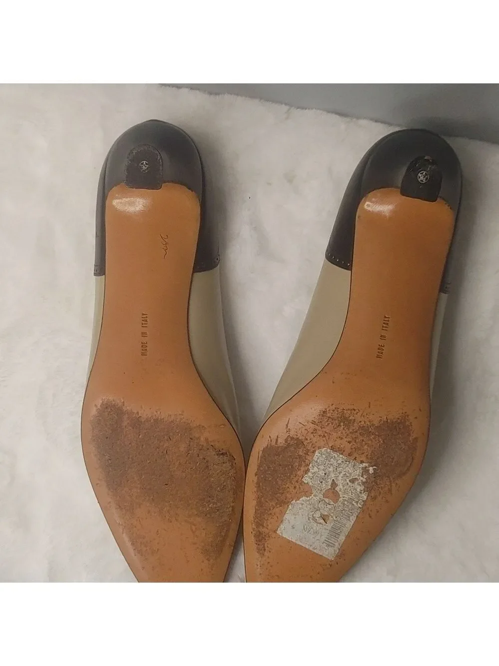 Salvatore Ferragamo heel will