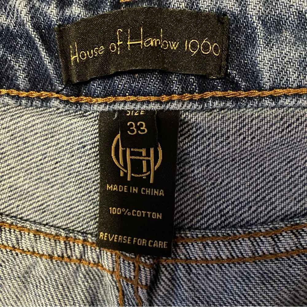 House of Harlow 1960 revolve house