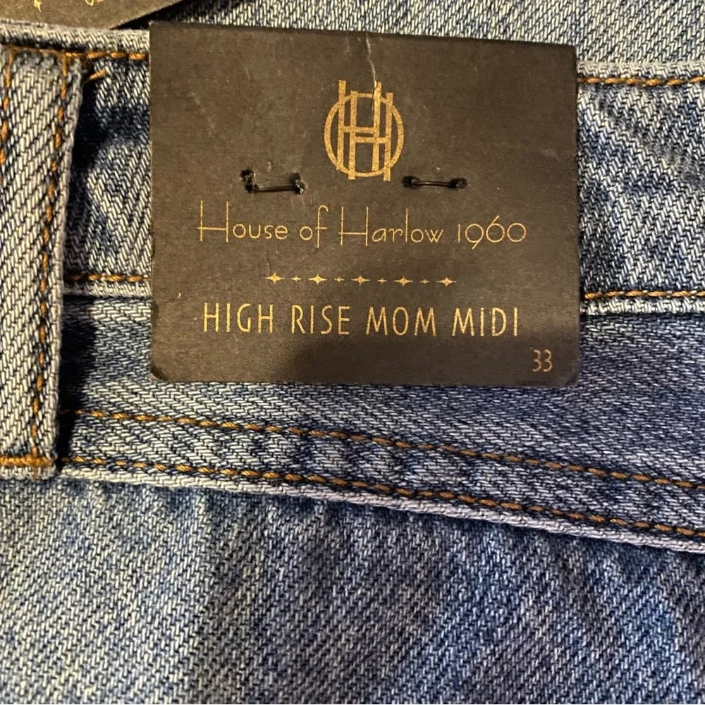 House of Harlow 1960 revolve house
