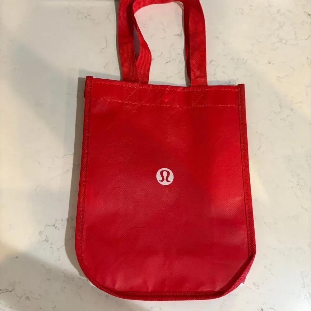 lululemon athletica bundle small