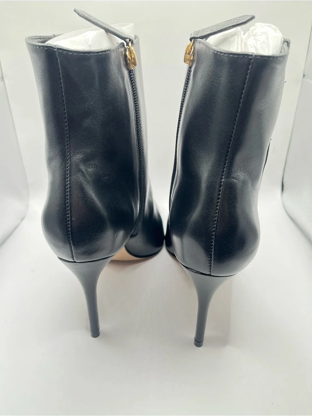 schutz women