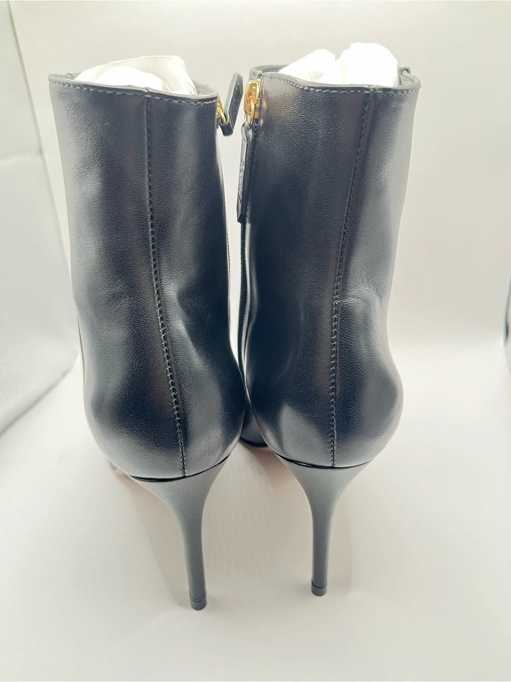 schutz women