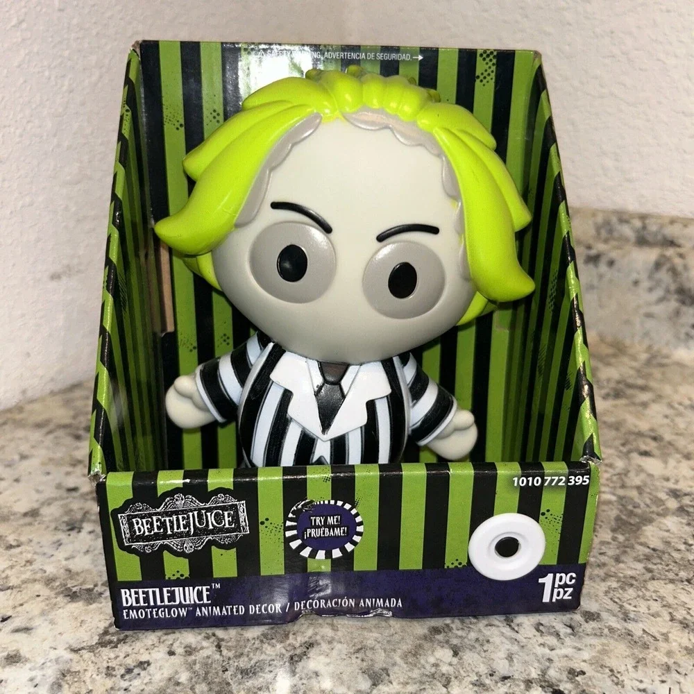 Beetlejuice Built-in‎ LEDs illuminate EmoteGlow Animated Speaks & Face lights C4