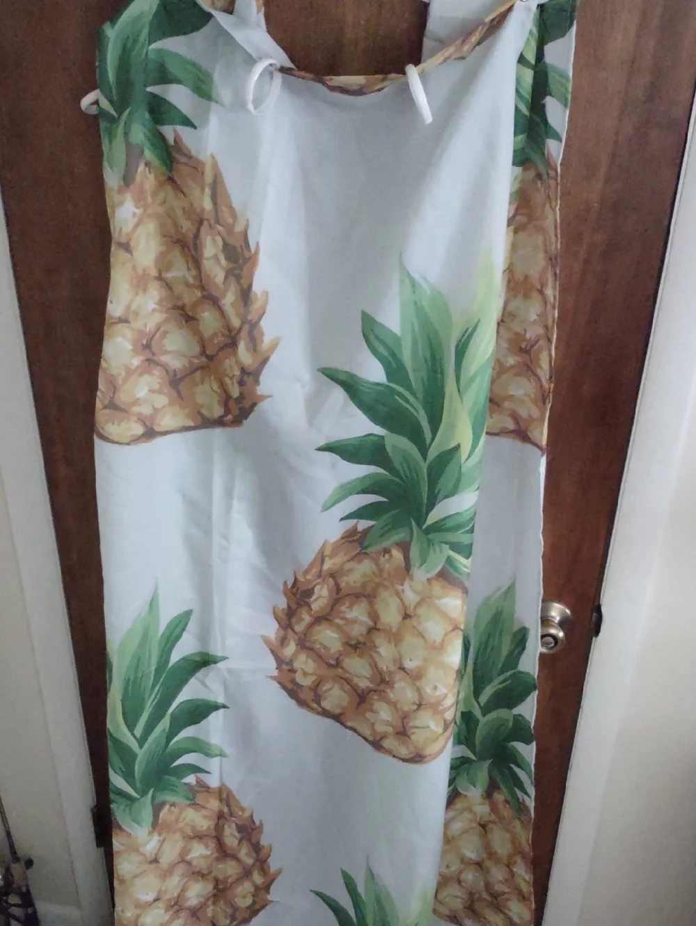 N/A large pineapple