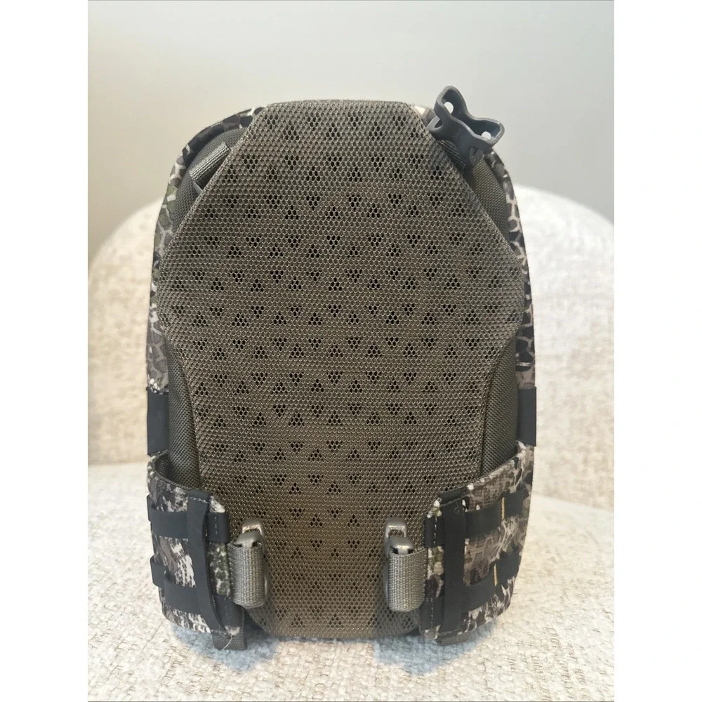Badlands camo versatile